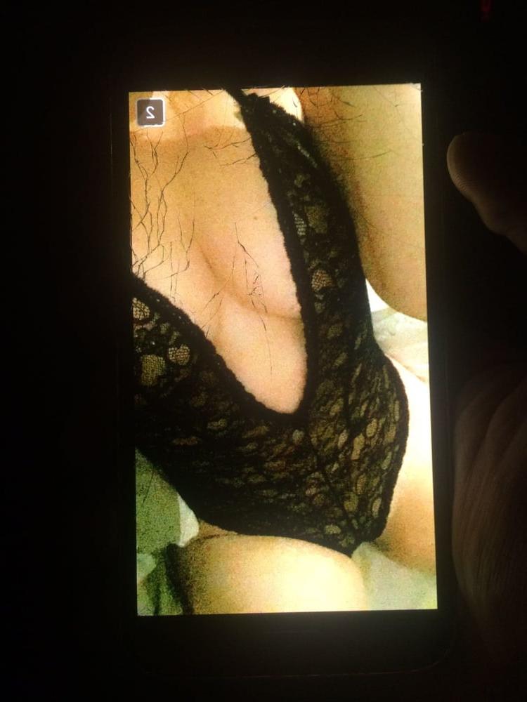 25P Horny Dutch Girl