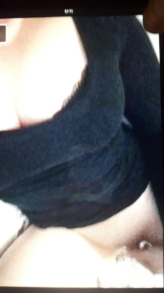 25P Horny Dutch Girl