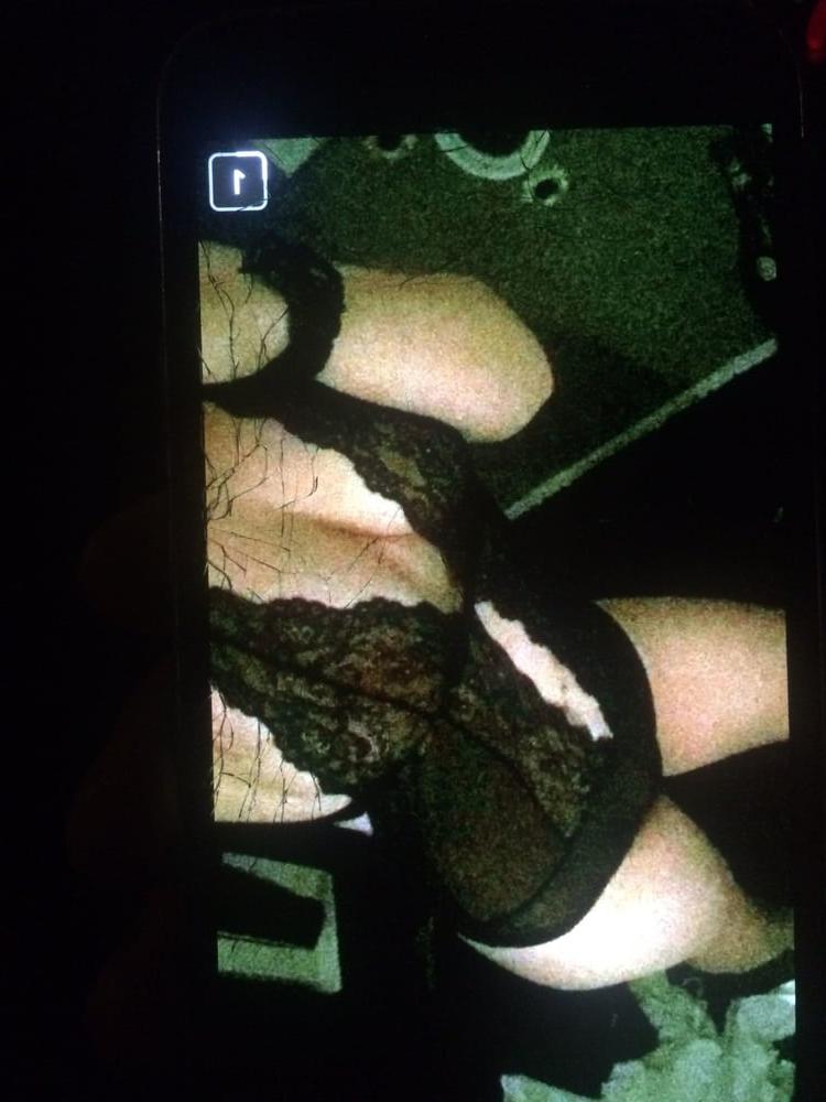 25P Horny Dutch Girl