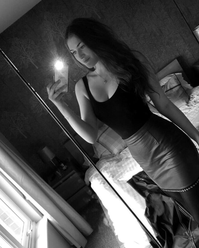 8P I WISH TO FUCK THIS GIRL