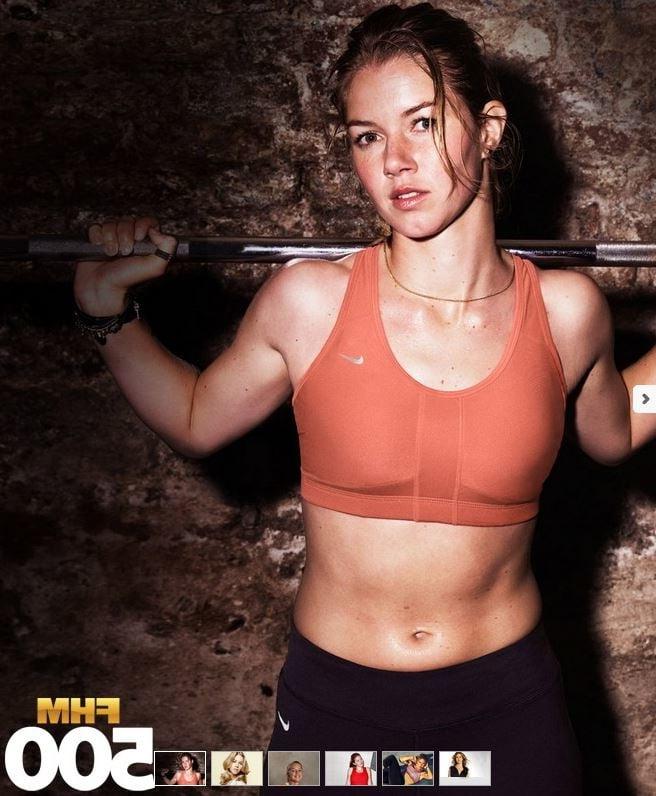 25P Dutch Football Player (Oranje Leeuwin) Anouk Hoogendijk