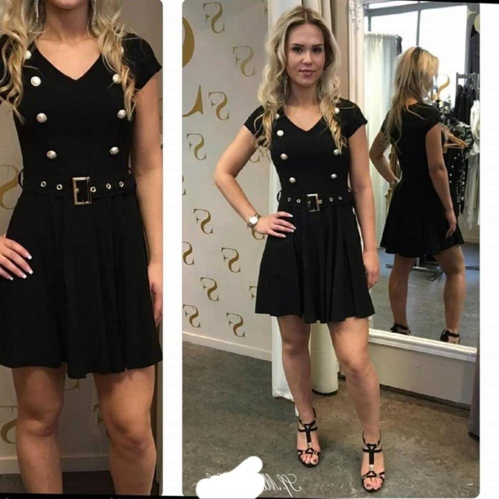 20P Sexy Dutch Blonde Store Model