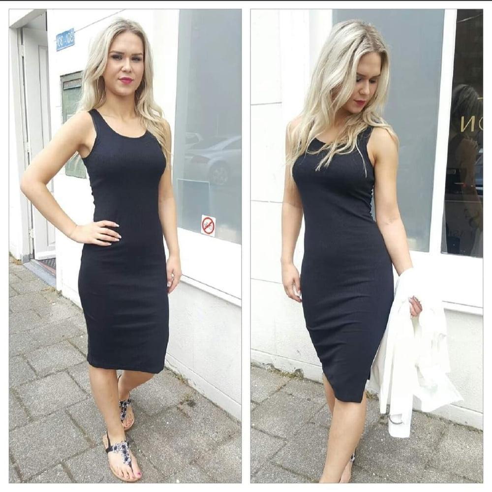 20P Sexy Dutch Blonde Store Model