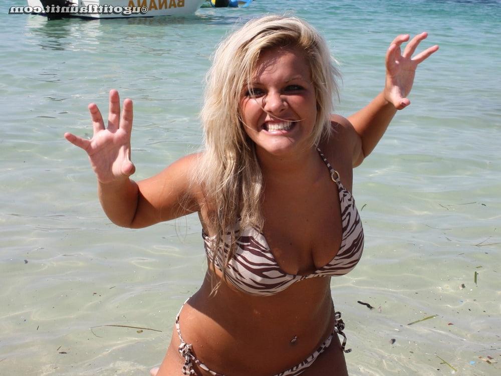 25P Which Girl Do You Want To Fuck 216?