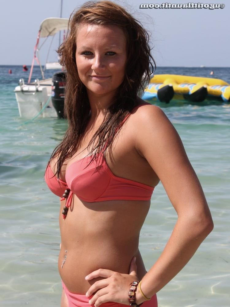 25P Which Girl Do You Want To Fuck 216?