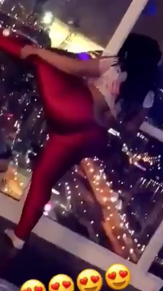 25P DiamondDoll Pawg Gallery 9