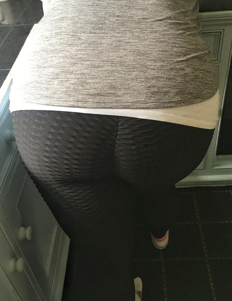 9P I love this ass! Black leggings