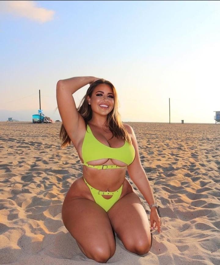 25P HannahB Pawg Galllery 1