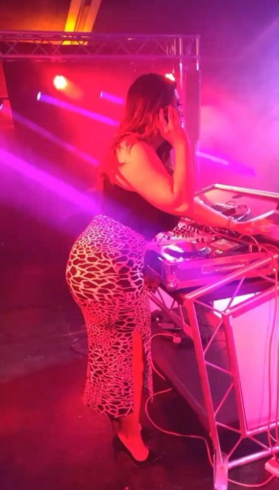 25P HannahB Pawg Galllery 1