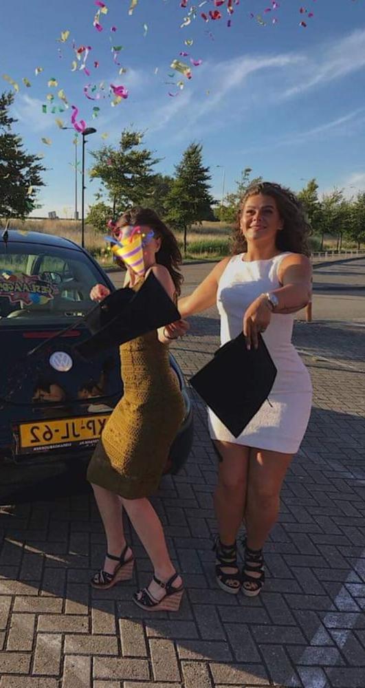 9P Sexy Dutch Girl
