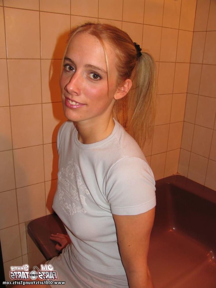 25P Dutch blonde Sarah