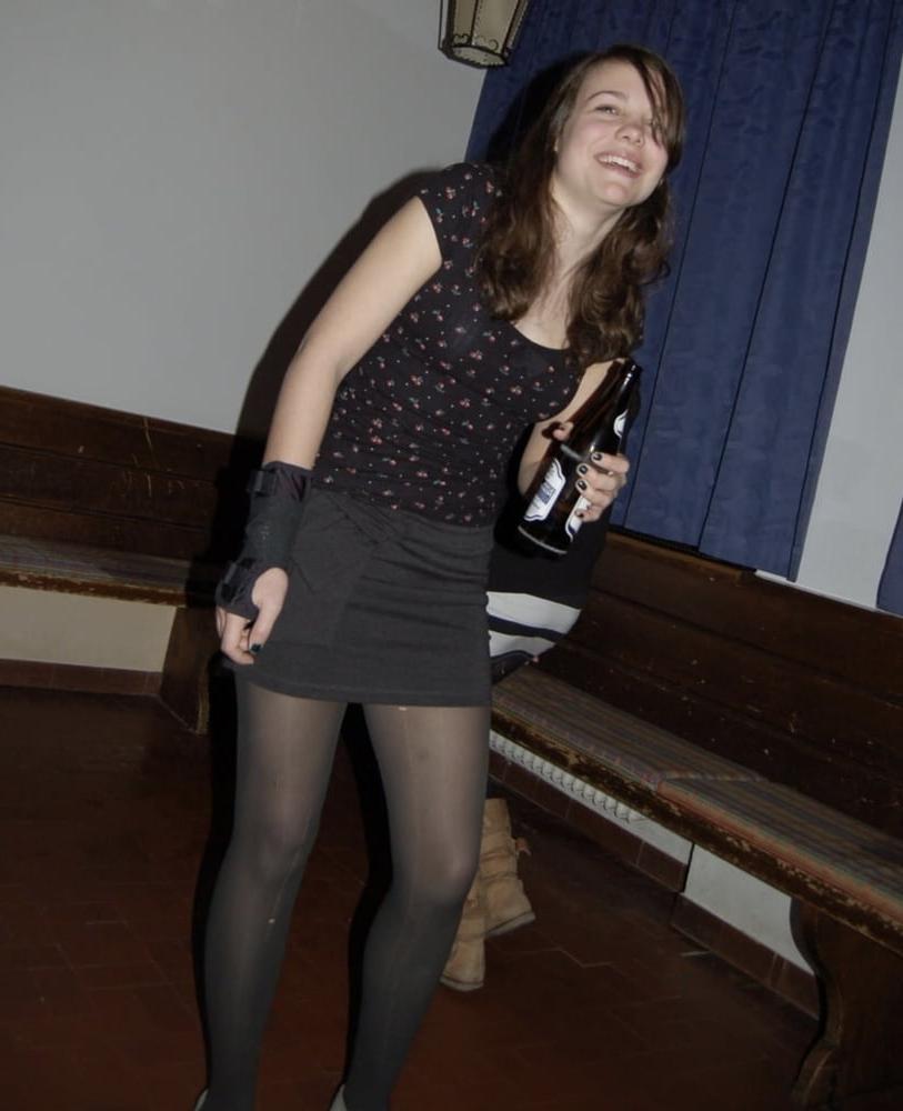17P Pantyhosed Party Time