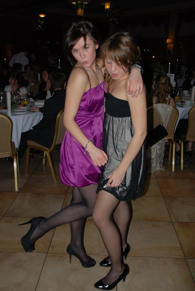 17P Pantyhosed Party Time