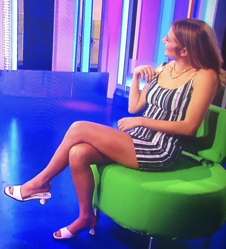 25P Pixie Lott Sexy As Fuck Legs FAP (NEW) Thank Me Later