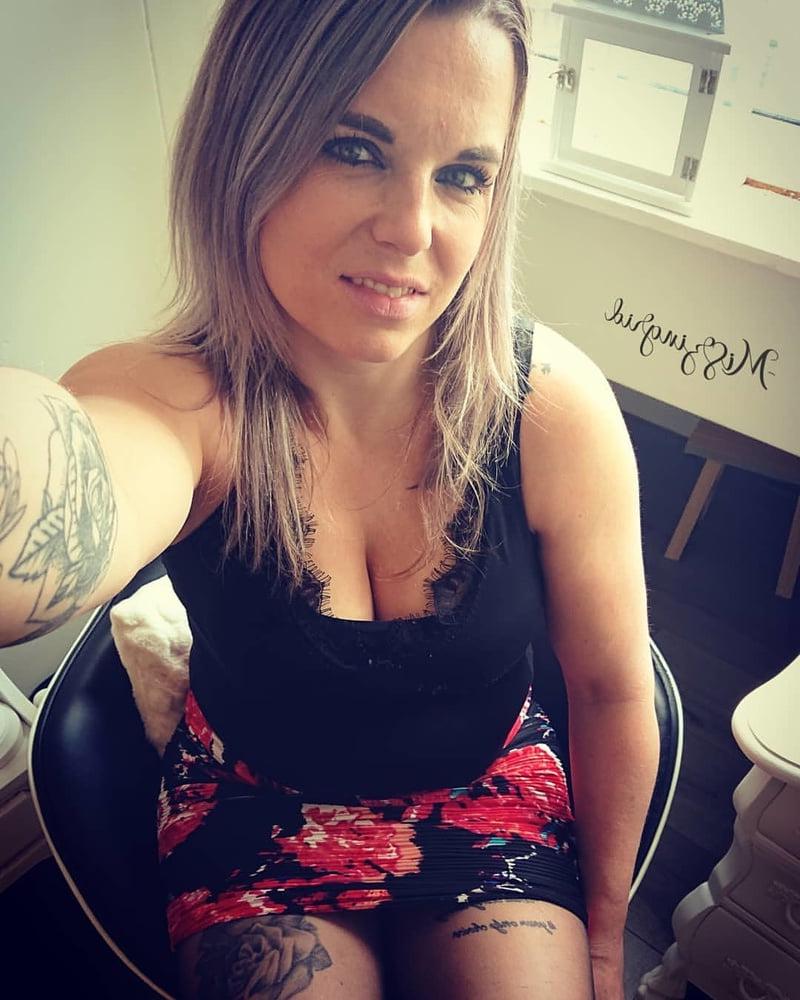 8P Dutch milf