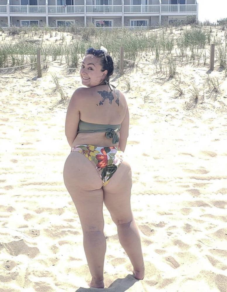 16P Super thick pawg