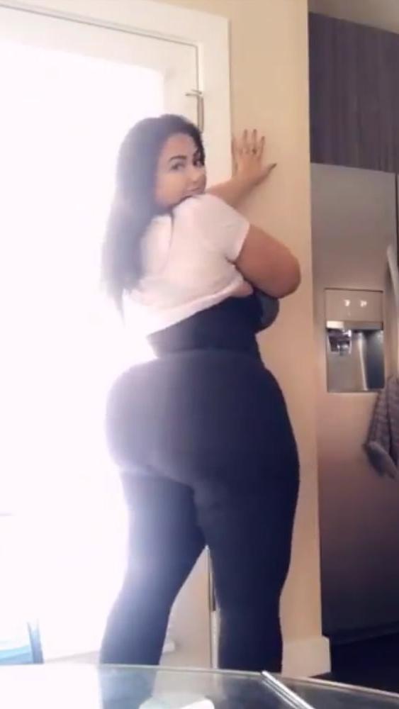 25P DiamondDoll Pawg Gallery 7