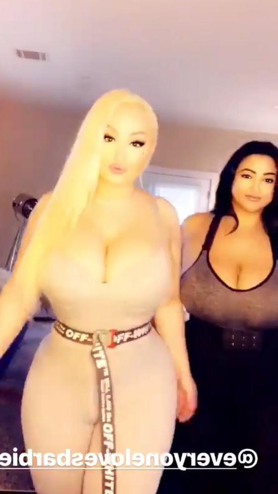 25P DiamondDoll Pawg Gallery 7