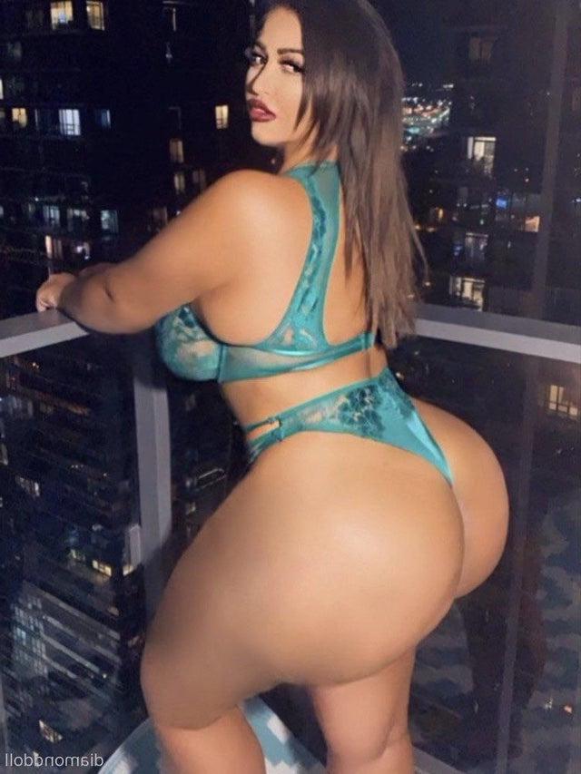 25P DiamondDoll Pawg Gallery 12