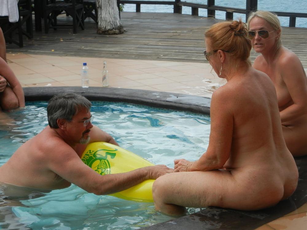 20P SekushiLover - Retired Seniors Having A Swinger's Party