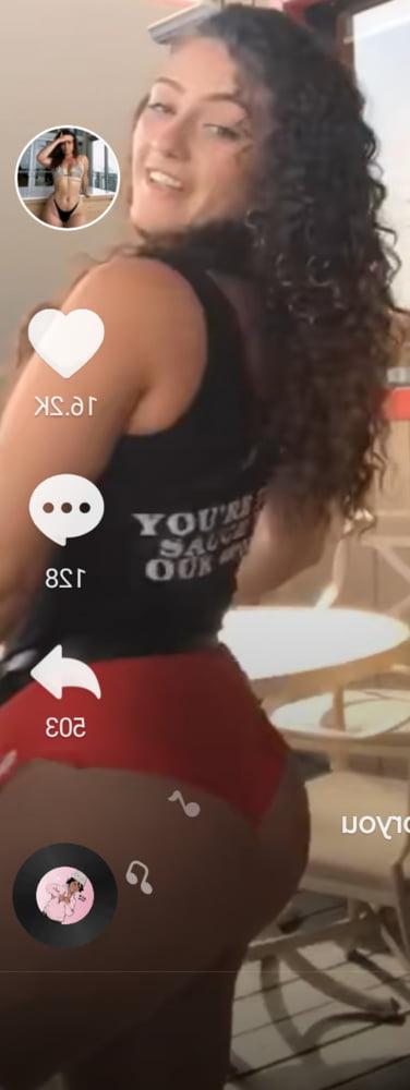 25P Tik Tok Super fine Pawg chick