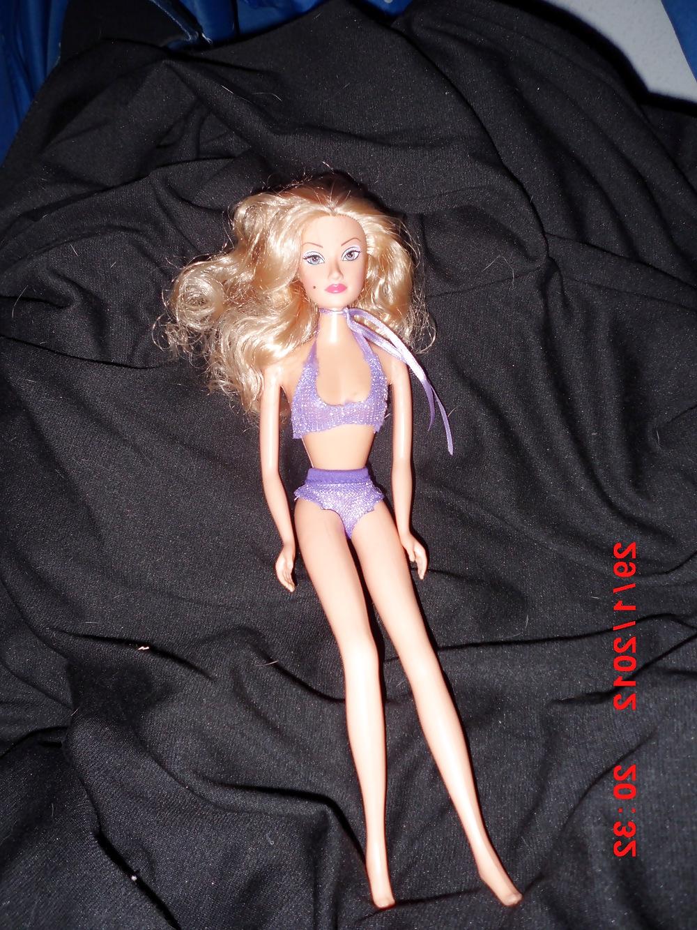 8P Blond doll