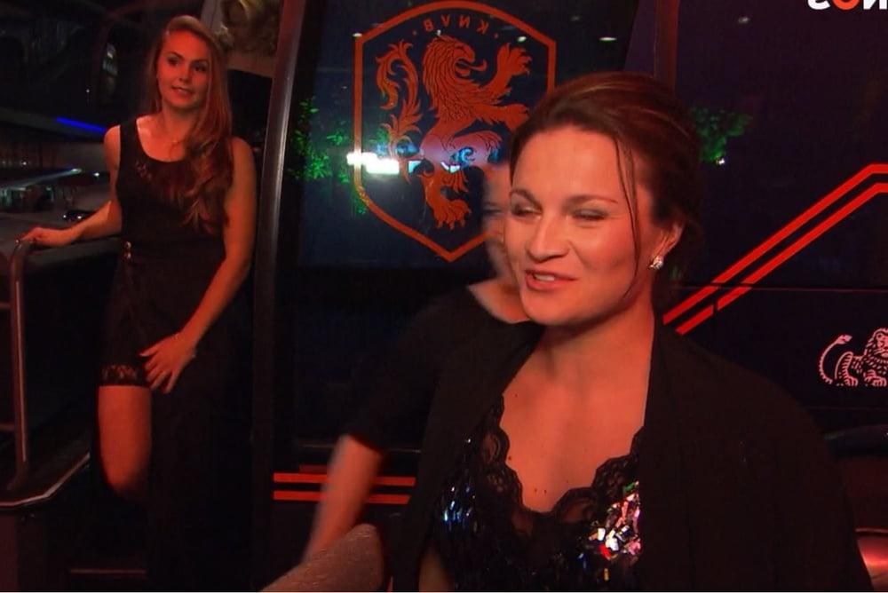 25P Dutch Football Player (Oranje Leeuwinnen) Lieke Martens 2
