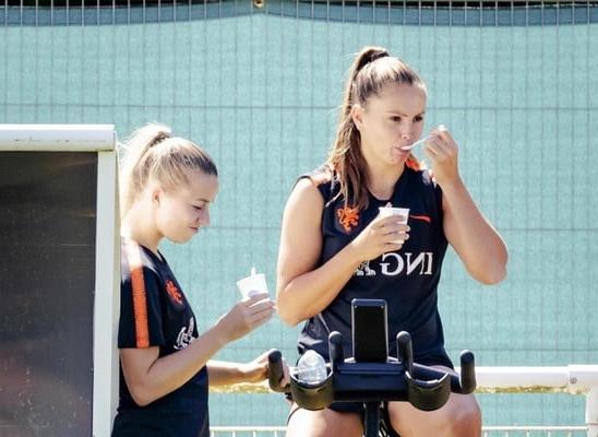 25P Dutch Football Player (Oranje Leeuwinnen) Lieke Martens 2