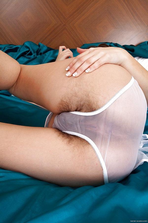 25P Hairy girls from the net