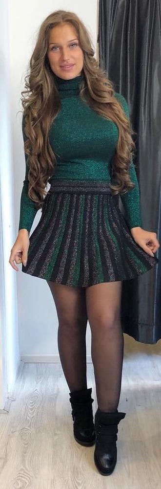 25P Hot Dutch amateur fashionstore owner in nylon