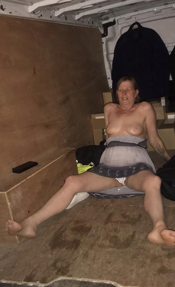25P DOGGING IN DUDLEY UK JUNE 2020