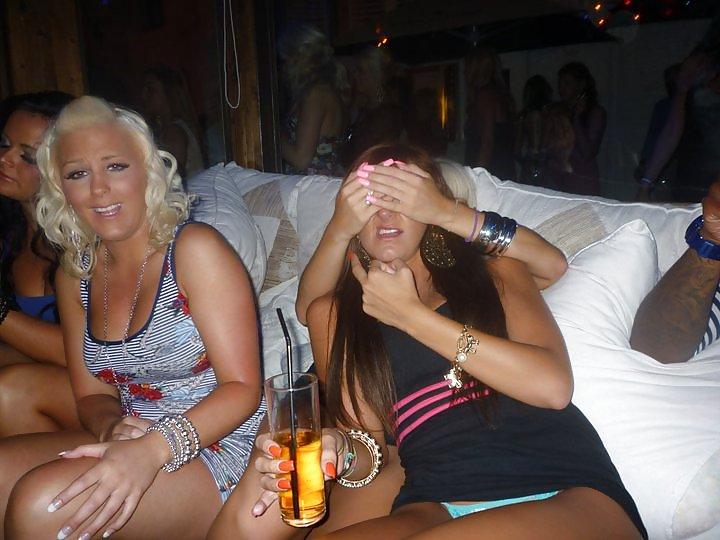 25P Party Girls Forget To Cross Their Legs
