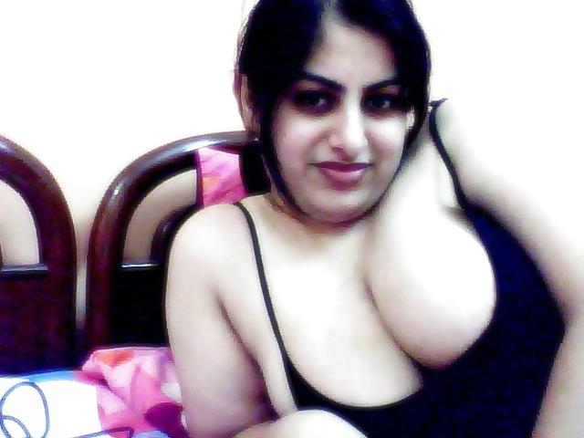 25P INDIAN DESI MILF REAL FROM THE UK