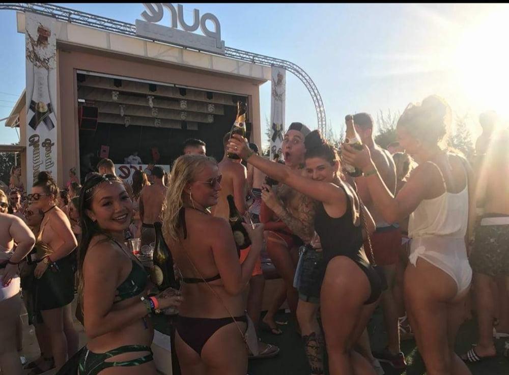 12P Sexy dutch girl