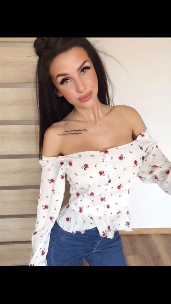 14P Silicone wife exposed