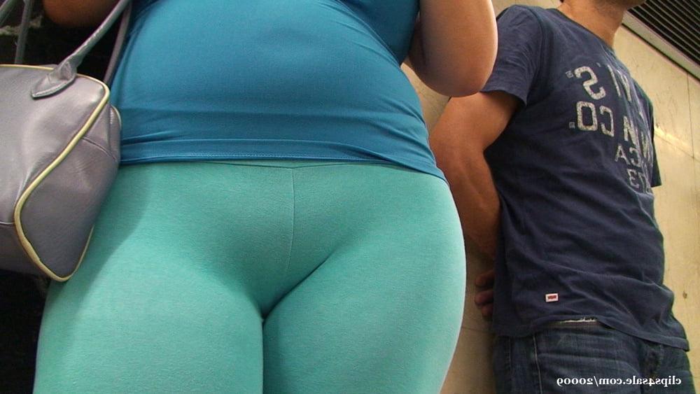 17P HUGE HOT SPANISH ASS AND CAMELTOE