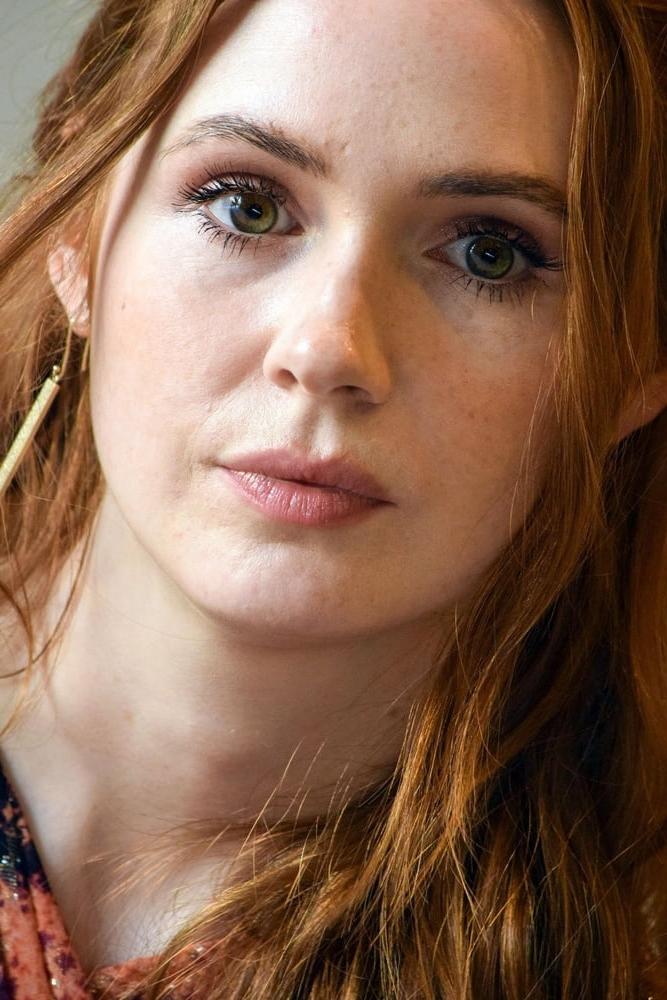 25P Women of Doctor Who: Karen Gillan
