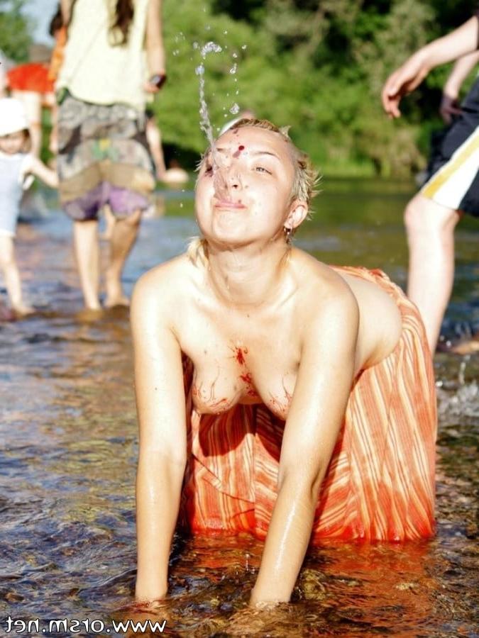 25P Women I'd Like to Fuck - Hippie Chicks