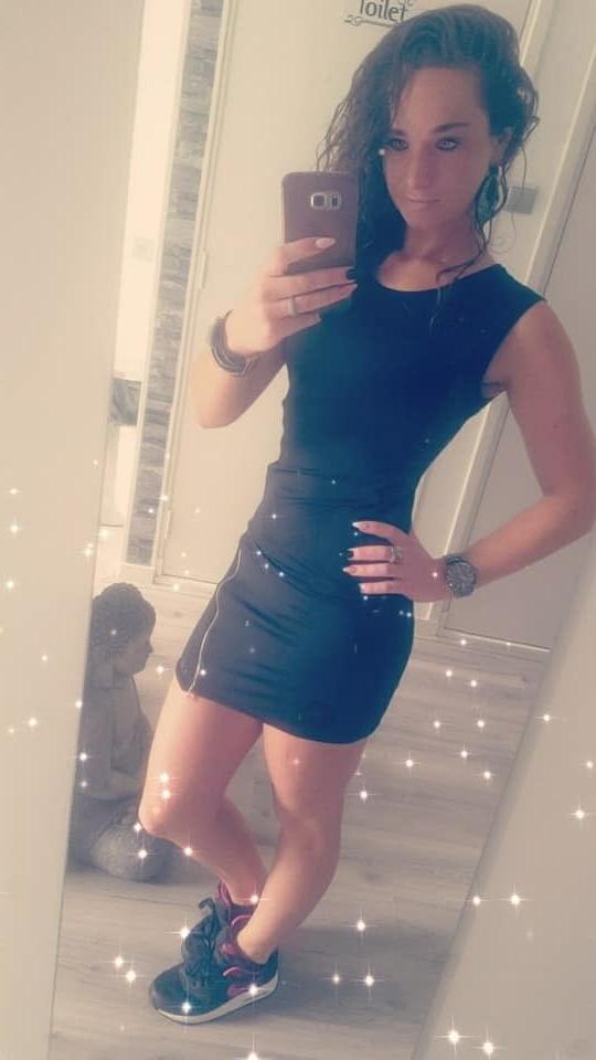 25P Hot Dutch Fitness Babe Amvit