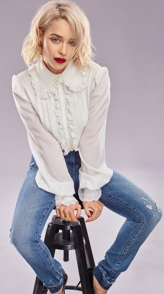 25P Emilia Clarke Fit As Fuck 2