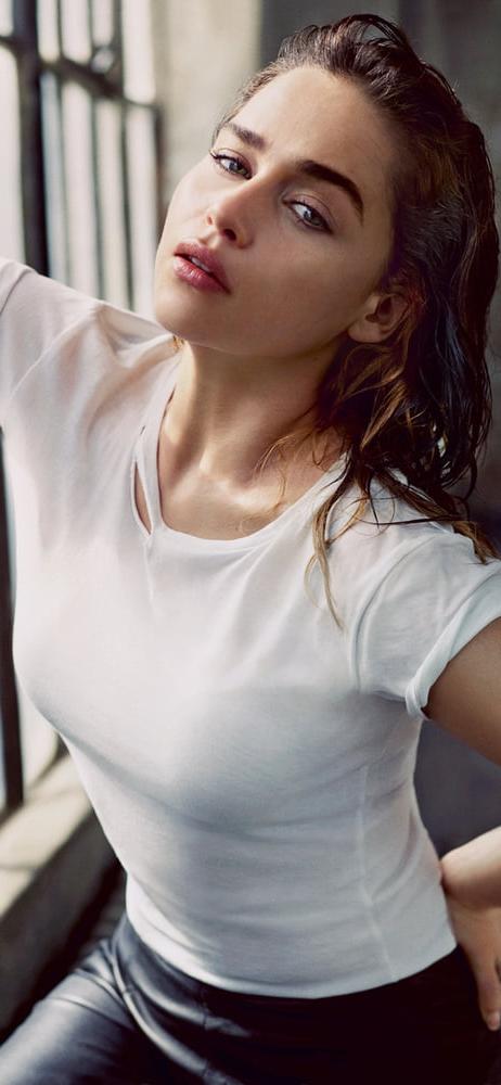 25P Emilia Clarke Fit As Fuck 2