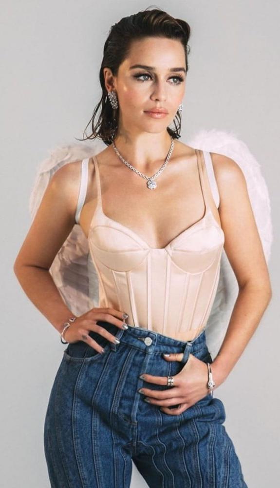 25P Emilia Clarke Fit As Fuck 2