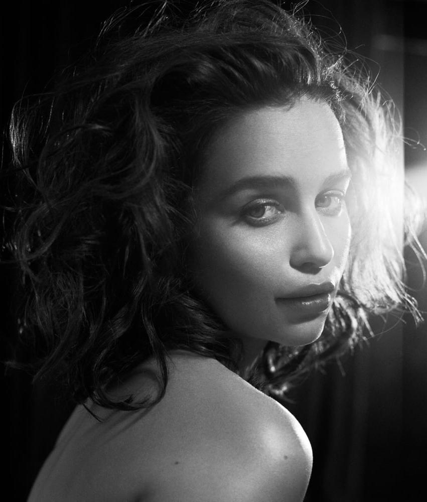 25P Emilia Clarke Fit As Fuck 2