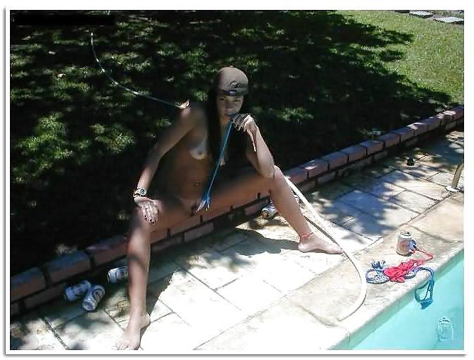 25P Pool Party sexy 