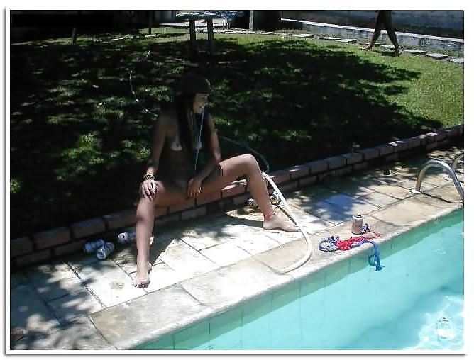 25P Pool Party sexy 
