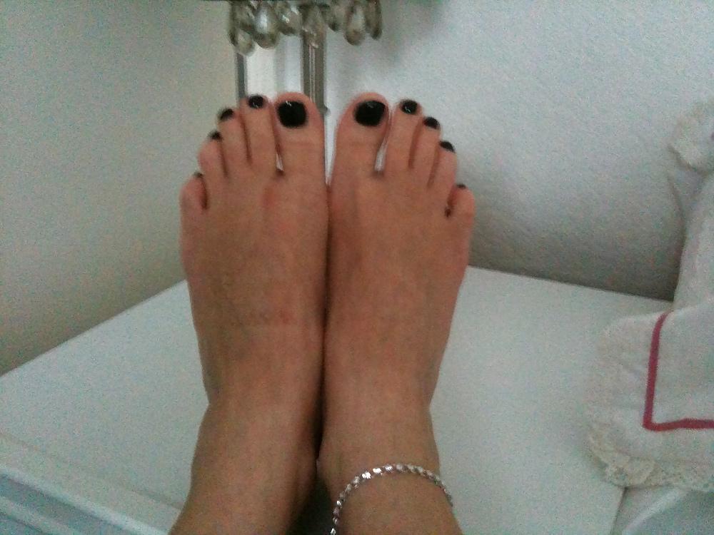 18P For the foot lovers 