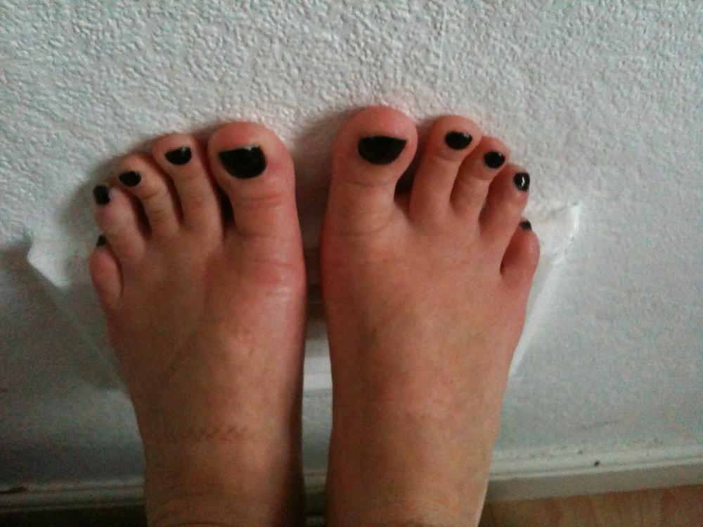 18P For the foot lovers 