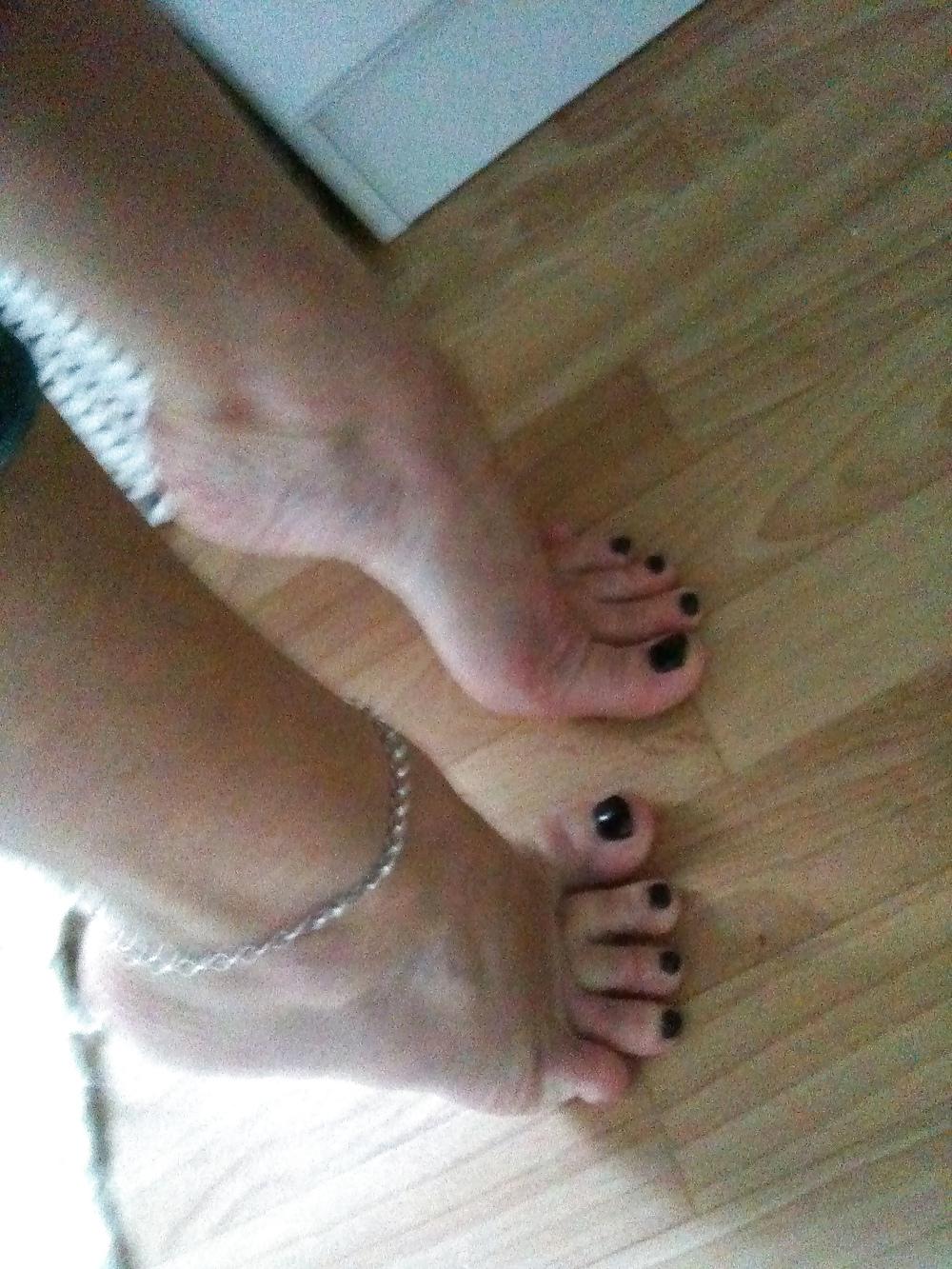 18P For the foot lovers 