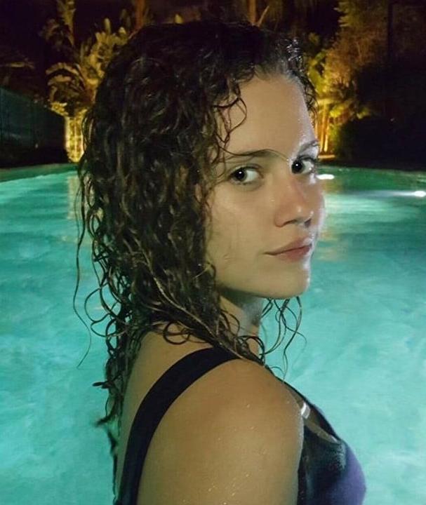 25P Dutch beatiful girl Emma (som pics with her hot mother Dapne