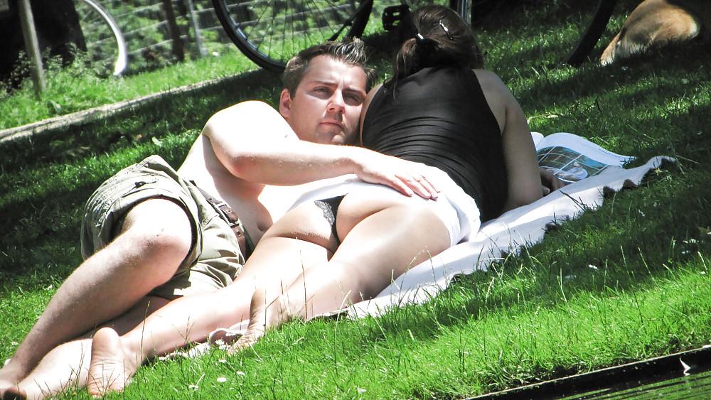 25P UPSKIRTS  Amazing Park Voyeur Mix